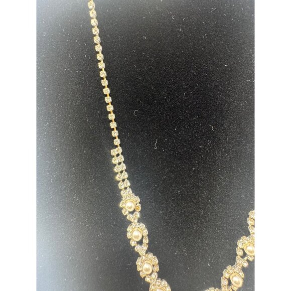 Fashion By Michaelangelo Silver Tone Rhinestone Drop Earrings And Necklace - Picture 5 of 9